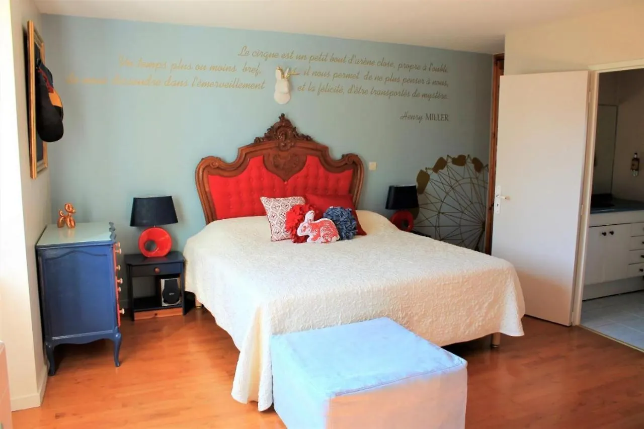 Pivoine Et Cerise Holding Five Bed & Breakfast Saint-Romain-de-Popey France